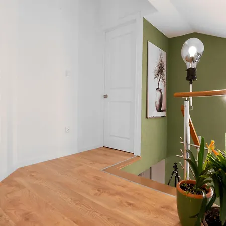 House Skrabic * マカルスカ