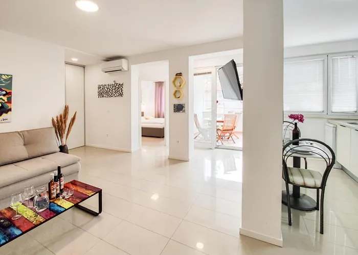 Апартаменты House Skrabic *